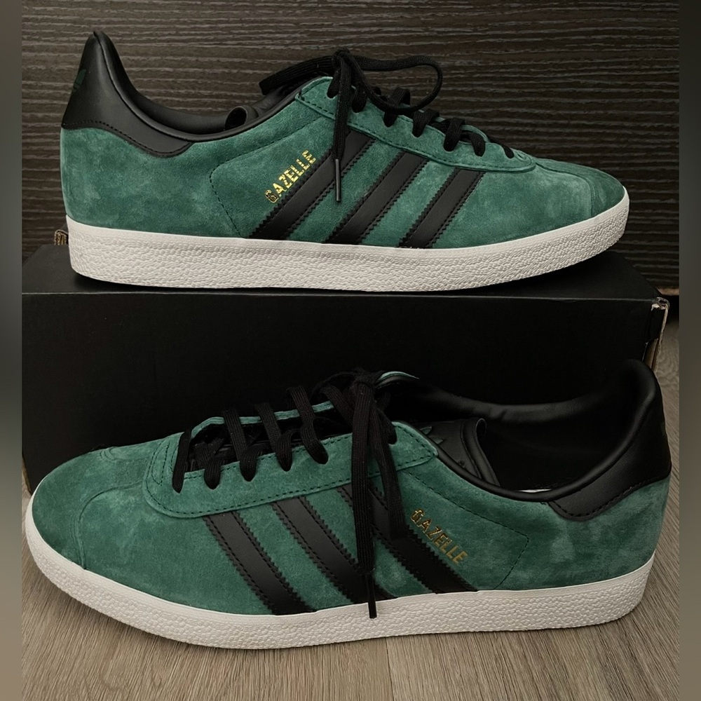 Adidas Gazelle in Collegiate Green - Men’s 10.5 / Women’s 11.5